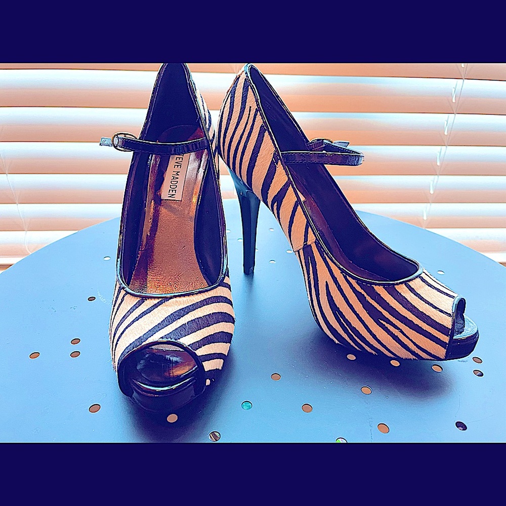 Steve Madden Zebra Calf Hair Peep Toe Pumps 8 1/5